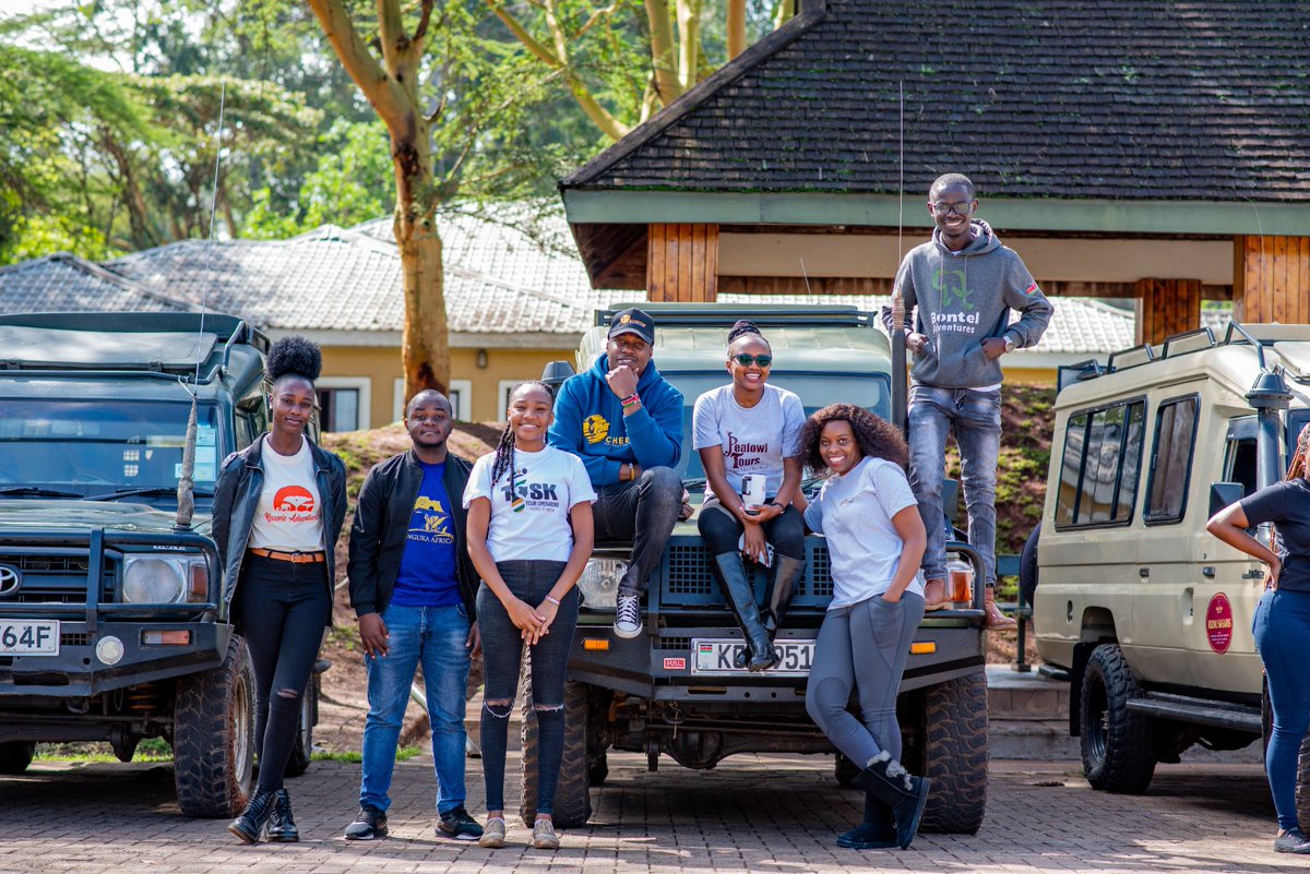 BontelSafaris's tweet image. Tour Operators Society of Kenya Members in Nairobi National Park yesterday ready for the clean up.
@KWSKenya @ToskKenya
#TOSKSettingThePace #SMEsInTourism
#KWSTOSKPartnership
#CleanUpDay
#NairobiNationalPark
#WildlifeConservation