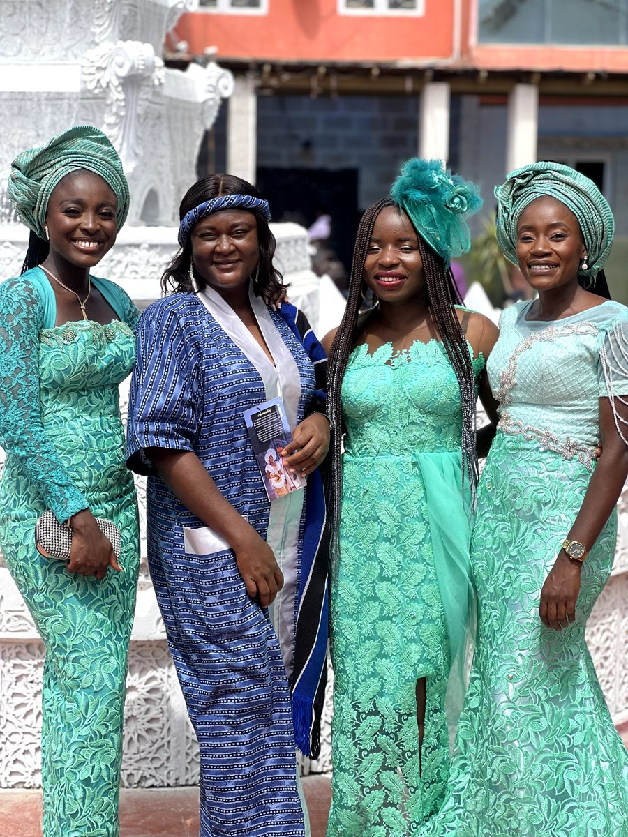 Happy married life to our beautiful Dr. @BelovedFaith_.  Of course, Generis doctors were there to add colour to her day. We love you and wish you and <a href="/Minstrel_Jid/">Jid</a> the best here on earth.