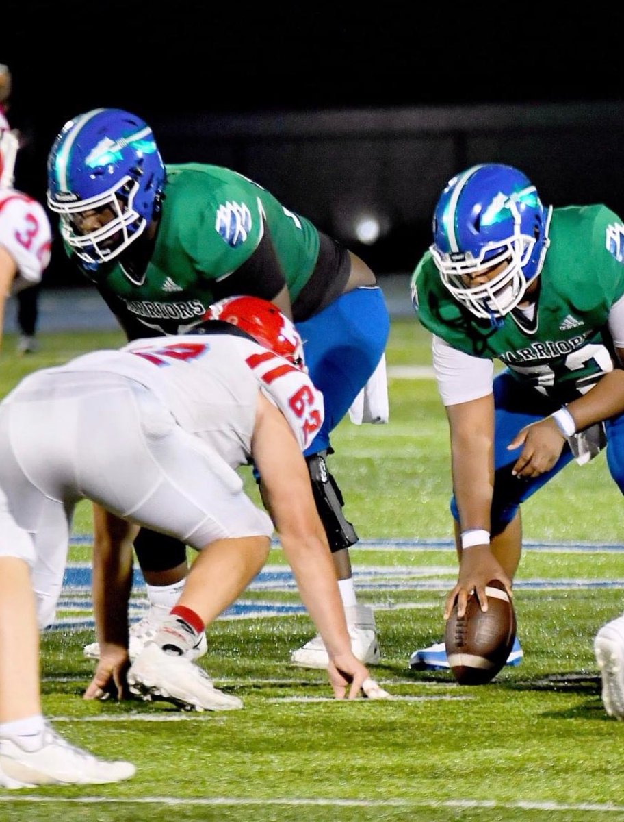 chazsanders51's tweet photo. Junior season highlights!!! @CoachKummer @CoachChadMurphy @Winton_WoodsFB 

 https://t.co/Cc8qXs4qCK https://t.co/Kq8cfwLyOI