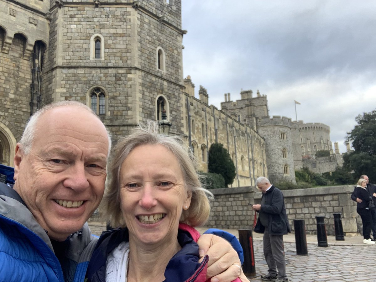 Second castle in a week 😂😂Windsor stop off on way to friends in Devon tomorrow