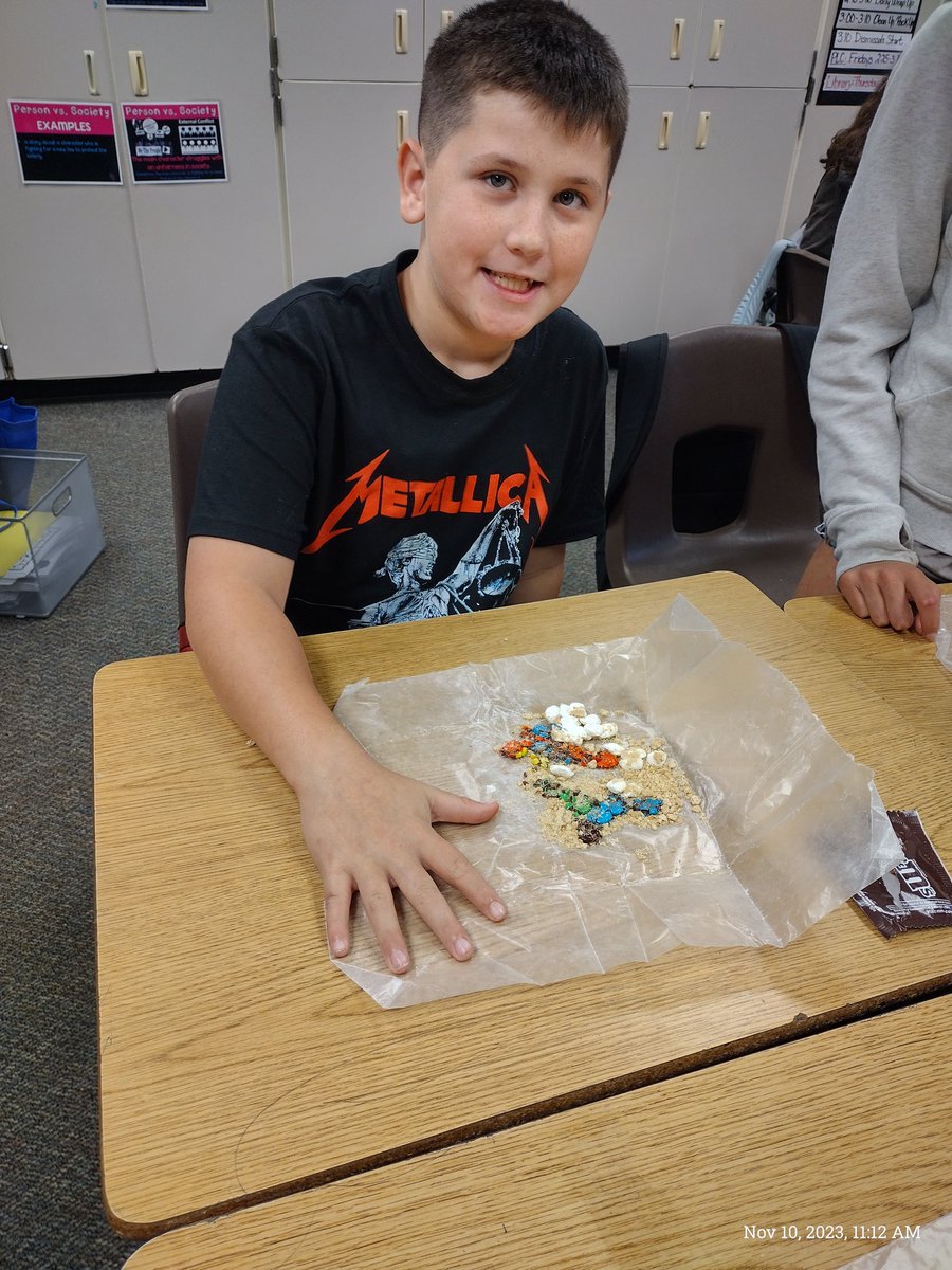HHE 5th Grade Geologists made sedimentary rocks, talking about the various layers, how they are made and then devouring them!
<a href="/HumbleISD_HHE/">Hidden Hollow Elementary</a> 
<a href="/Humble_Science/">Humble ISD Elementary Science</a>