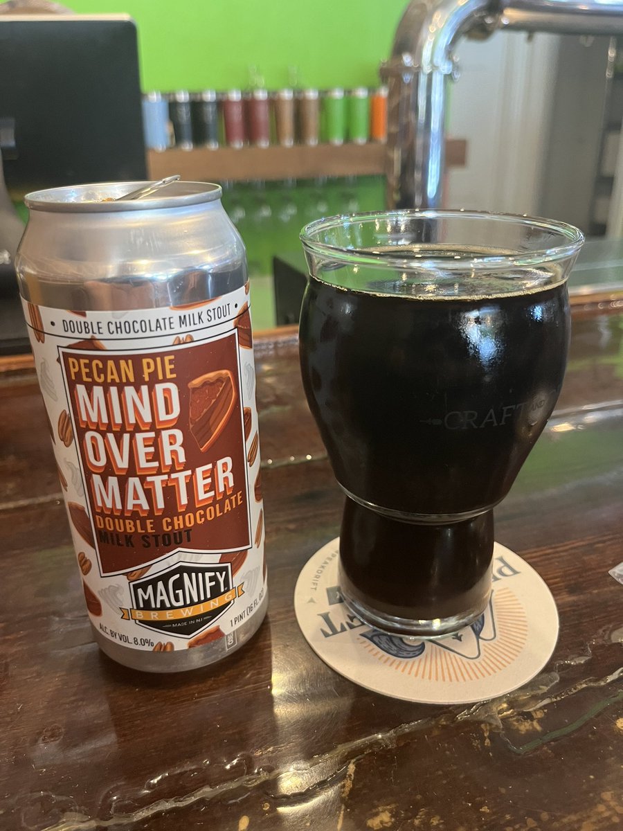 ForeverABobcat's tweet photo. Enjoying some craft brews in downtown Columbia, SC today at Craft and Draft! #CraftAndDraft #CraftBeer cheers 🍻 @Meowsportsmeow https://t.co/s3A9VExoaS