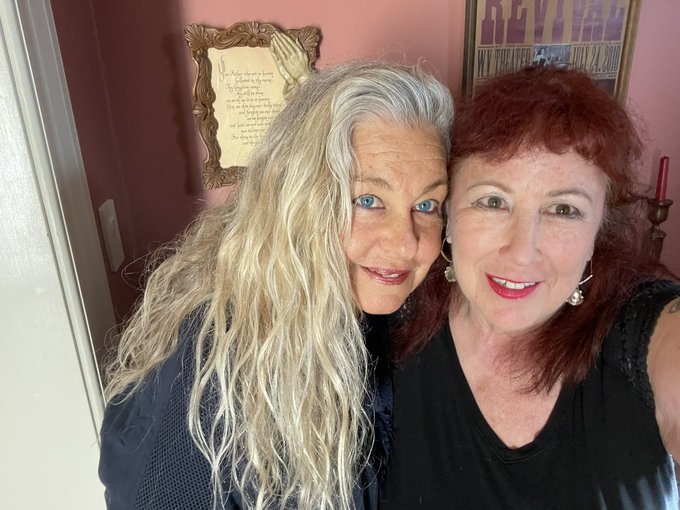 Do any former sex workers wish they were doing sex work again? Had interesting visit w my old friend<a href="/tag/sexwork"class="tags"><span>#sexwork</span></a><a href="/tag/priviledge"class="tags"><span>#priviledge</span></a>