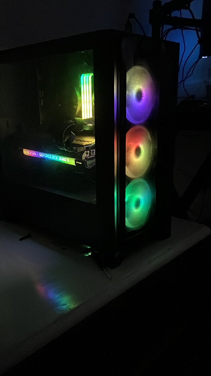 Going to be streaming some games tonight in the next little while on twitch.tv/loverboy_murph…