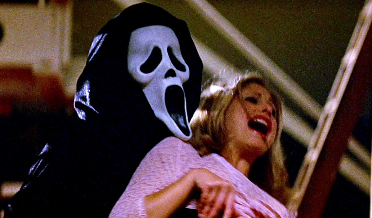 On December 12, 1997, Scream 2 was released! #Scream2 #WesCraven #NeveCampbell
#CourteneyCox #DavidArquette
#SarahMichelleGellar
#JamieKennedy #LaurieMetcalf
#JerryOConnell #JadaPinkett
#LievSchreiber #OmarEpps #TimothyOlyphant #HeatherGraham #ToriSpelling #RogerLJackson