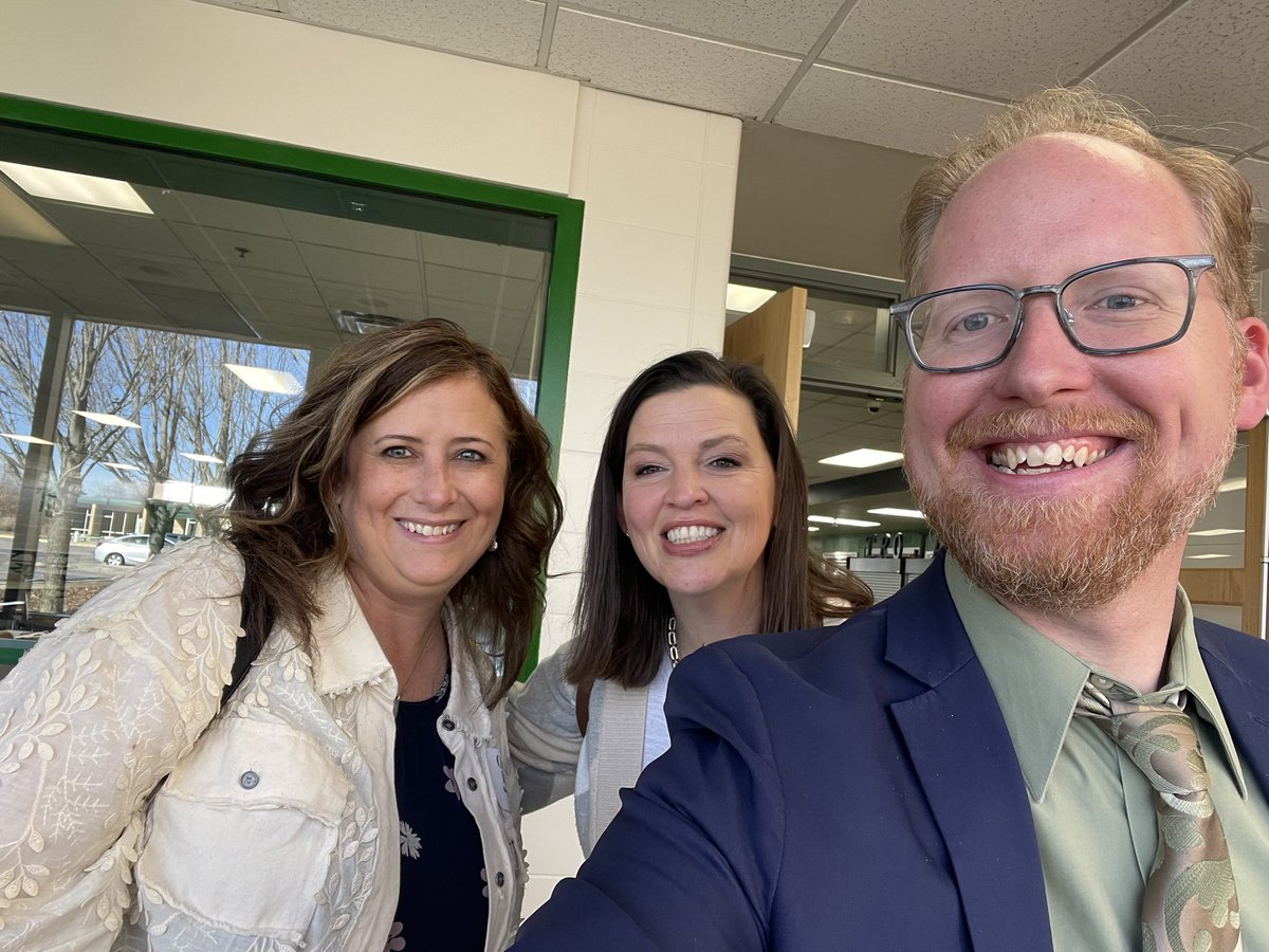 What an amazing morning with almost 100 community leaders taking time out of their busy schedules to share with our Middle and High School Students for Better Futures Day! 
New Castle showed up in a big way today! <a href="/NCCSCIndiana/">NCCSC New Castle Schools Indiana</a> <a href="/kammannchs/">Kirk Amman</a> <a href="/JWhiteNCMS/">Jacob White</a> #buildingbetterfutures