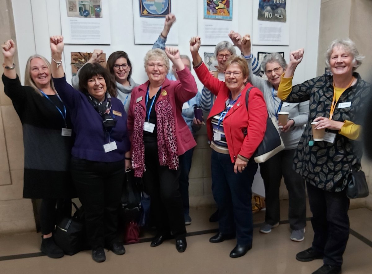SIStAlbans's tweet photo. What a fab conference #SoroptimistLondon2023 #ClimateforChange 11 Members of SI #StAlbans attended! https://t.co/Y6iLIkNlPc @SIGBI1 @UKPACc https://t.co/2MFfz6KvwF