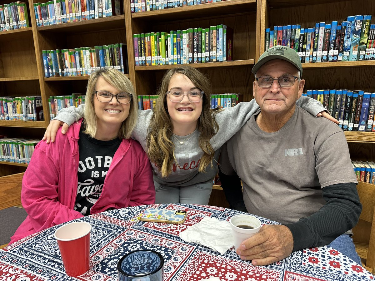 🇺🇸 Veterans Day 2023 🇺🇸

Our students have worked hard the past couple of weeks to prepare for today! We had several students involved in the process! 

We are so grateful for our Veterans and we enjoyed being able to honor them today!