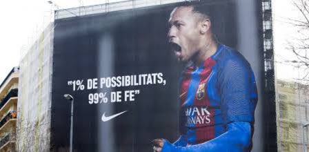 gatitosinafore's tweet image. Paul McCartney cantando Now and Then la próxima semana en México.