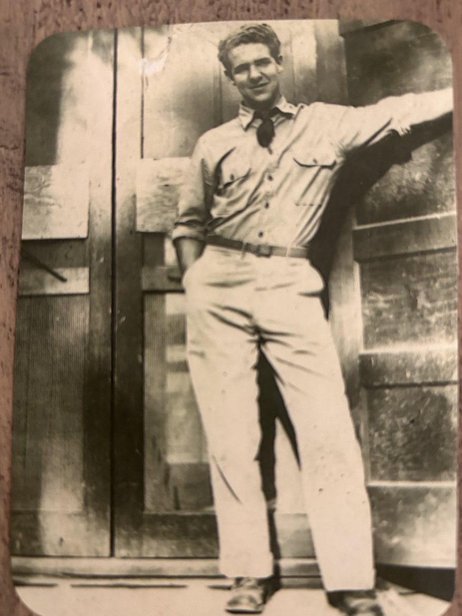 Rare photo of my dad, Artie Herzog, in Marine uniform, WWII, 1942. He was gunner on dive bomber in Pacific theater. A salute on Veterans Day to all who served.🇺🇸