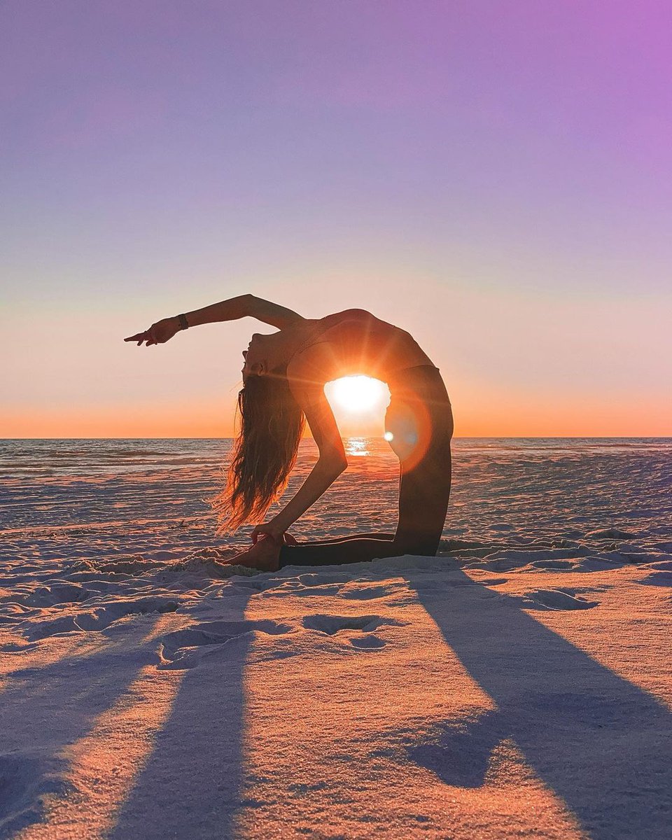 🔗 View More >> hana.fit/yoga/kate-ambe…
------
#30a #alysbeach #backbend #backbending #backbendlove #backbendpractice #backbends #beginneryoga #camelpose #flexibilitytraining #Flexible #flexy #heartopener #heartopeners #mobilitytraining #rosemarybeach #spinalhealth #ustrasana ...