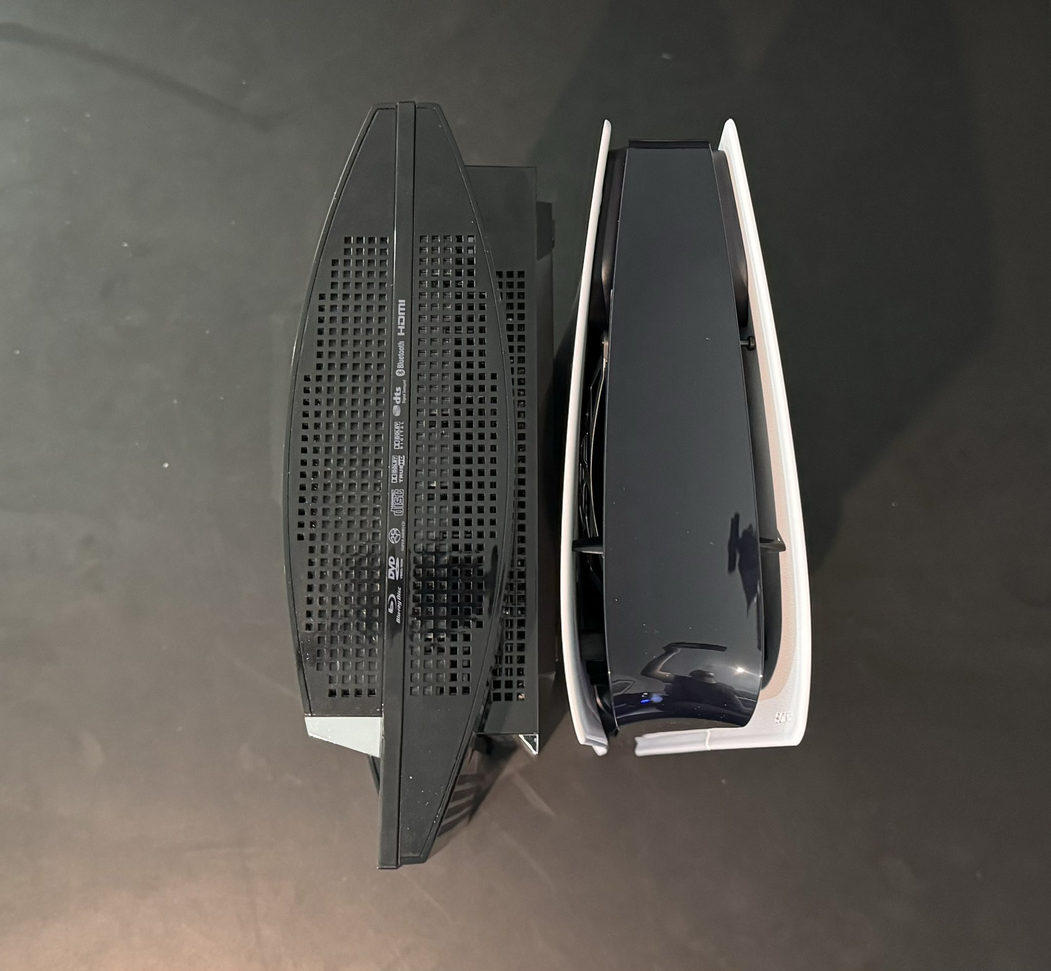 F-m3uMKWYAAB6Qz?format=jpg&name=large