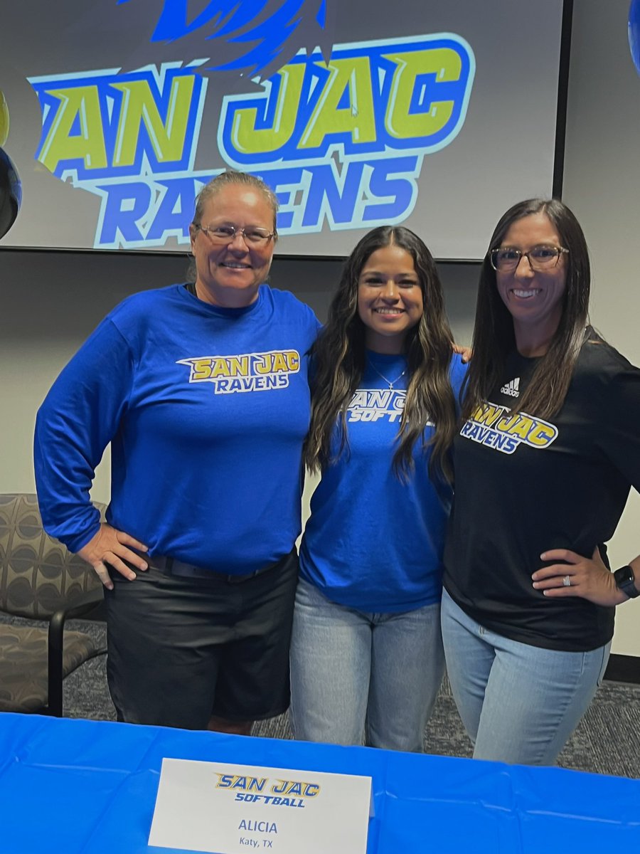 Paetow Softball tweet media