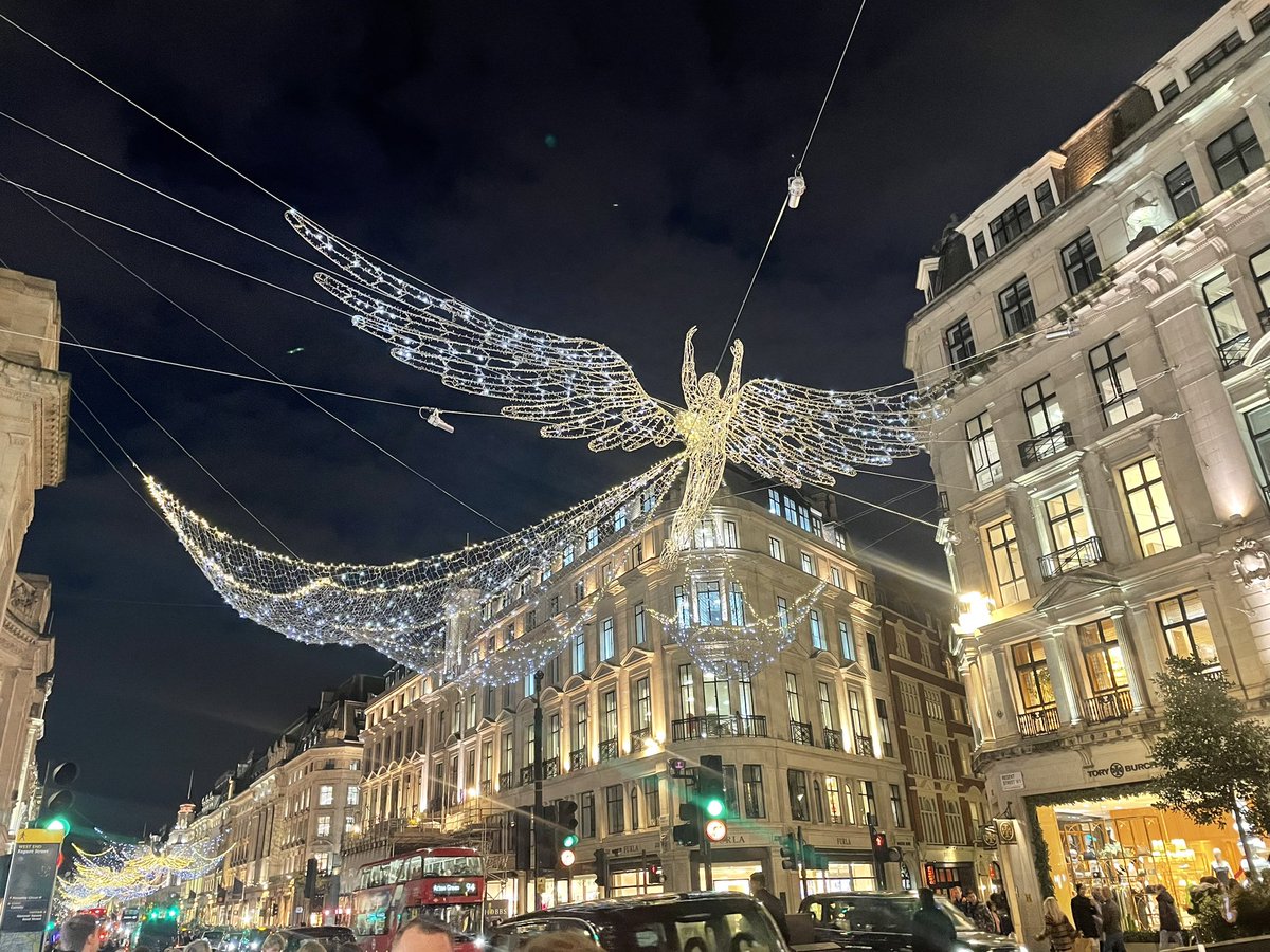 Day trip to London for #UKLCC2023, great learning and sharing opportunity. (Even time for some Christmas lights!)