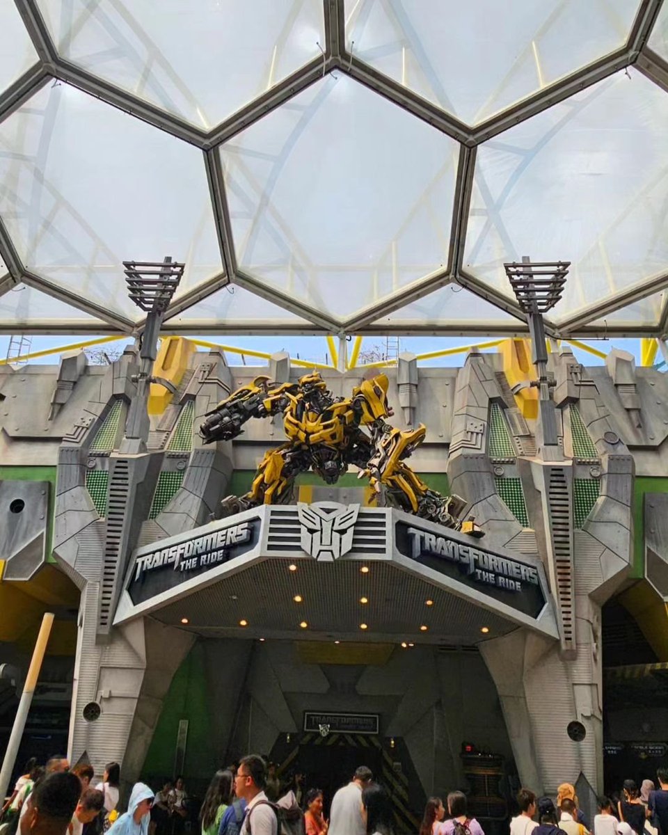 bossjalan's tweet photo. Trip ke Universal Studios Singapore sehari❓
Ini yang perlu kamu tahu saat di sana⤵️
1.6 zona unik dihuni oleh karakter ikonik, menjanjikan kesenangan tanpa akhir. 
2.24 wahana &amp; atraksi berbeda di 6 zona taman, yang pasti seru. 
3.Bonus trip ke Jewel Changi
#tourprivatesingapore https://t.co/Jwj2cAp7ts