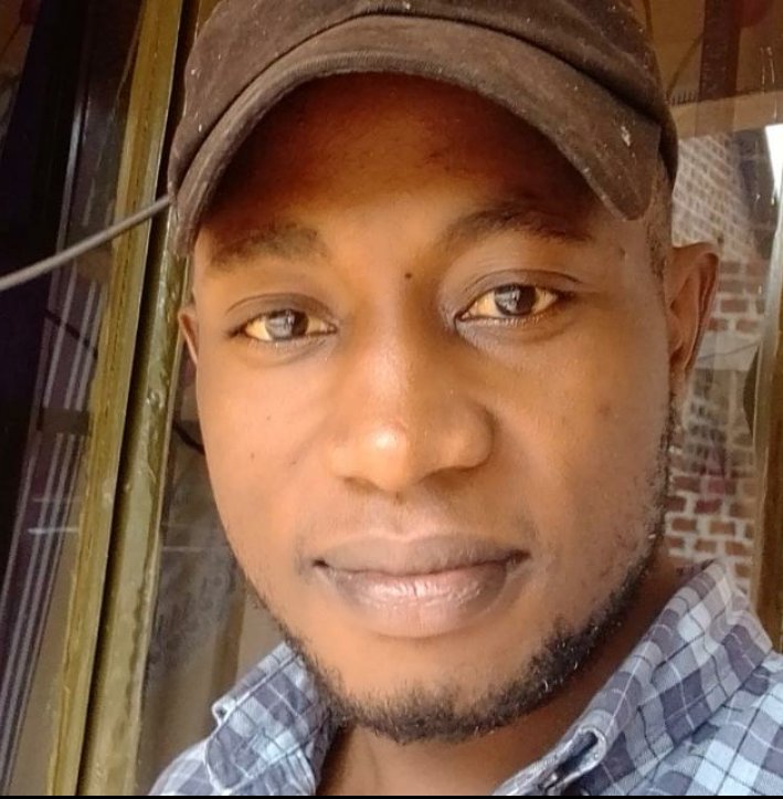MwesigaSim36172's tweet photo. +1 Dear self stay calm and know that more blessings are coming ...
Um it's my birthday 
CEO FM Media Kazo District to the world https://t.co/xDtDDBktf4