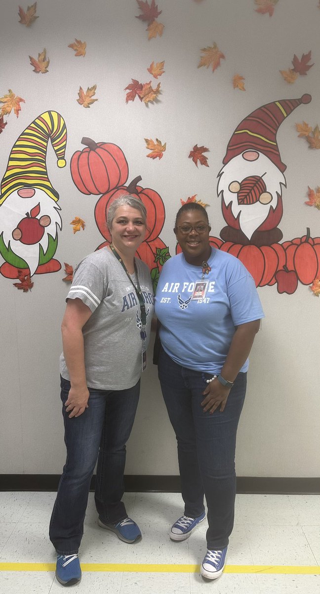 Collins Library (@collins_library) on Twitter photo Today <a href="/MytraCunningham/">Dr. Mytra Cunningham</a> and I were twinning as we represented the #AirForce
<a href="/ExplorersCol/">Collins Elementary</a> honored #Veterans in all branches of the military for their service. Thank you for your service. #Explorersonamission Today <a href="/MytraCunningham/">Dr. Mytra Cunningham</a> and I were twinning as we represented the #AirForce
<a href="/ExplorersCol/">Collins Elementary</a> honored #Veterans in all branches of the military for their service. Thank you for your service. #Explorersonamission