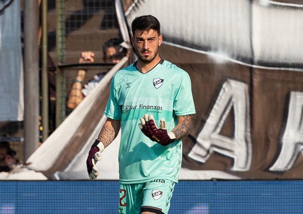 lepranalytics's tweet photo. ↩️ 𝗩𝗨𝗘𝗟𝗩𝗘𝗡 𝗣𝗔𝗥𝗔 𝟮𝟬𝟮𝟰❤️🖤

🔍En Diciembre finalizan varios préstamos y la Lepra podría reincorporar algunos jugadores 👀

🤔¿Donde están? ¿Reforzarían el plantel? Analizamos los posibles regresos leprosos

Si te gusta se agradece 🔄, ❤️ o 👤+

[𝐀𝐁𝐑𝐎 𝐇𝐈𝐋𝐎] ✍️ https://t.co/65qEGfLDsj