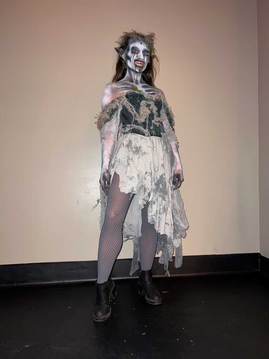 Emily Marsh (@emily_k_marsh) on Twitter photo #fbf To Halloween and scaring myself in the mirror, now I know how Lon Chaney must have felt #fbf To Halloween and scaring myself in the mirror, now I know how Lon Chaney must have felt