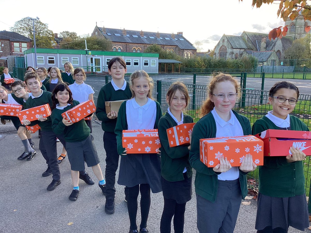 Taking our Shoeboxes, Teams4U, on the first step of their journey to Romania and Ukraine. A massive thank you to everyone who has donated. You have been very generous. Your kindness will certainly help to make a child’s Christmas all the more special. #teams4U #bekind #LiscardPS