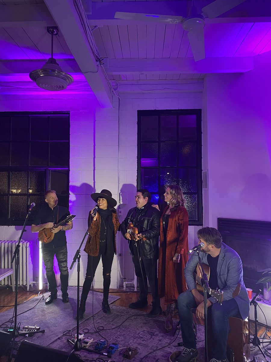 eekprod's tweet image. Resilience. The latest EP from Morgan Toney is out in the world now on all streaming platforms.
This project is funded in part by @ontariocreates and @canada.council

Special thanks to @IshkodeRecords

🔗 Listen to “Resilience” here: morgantoney.lnk.tt/Resilience-EPWE