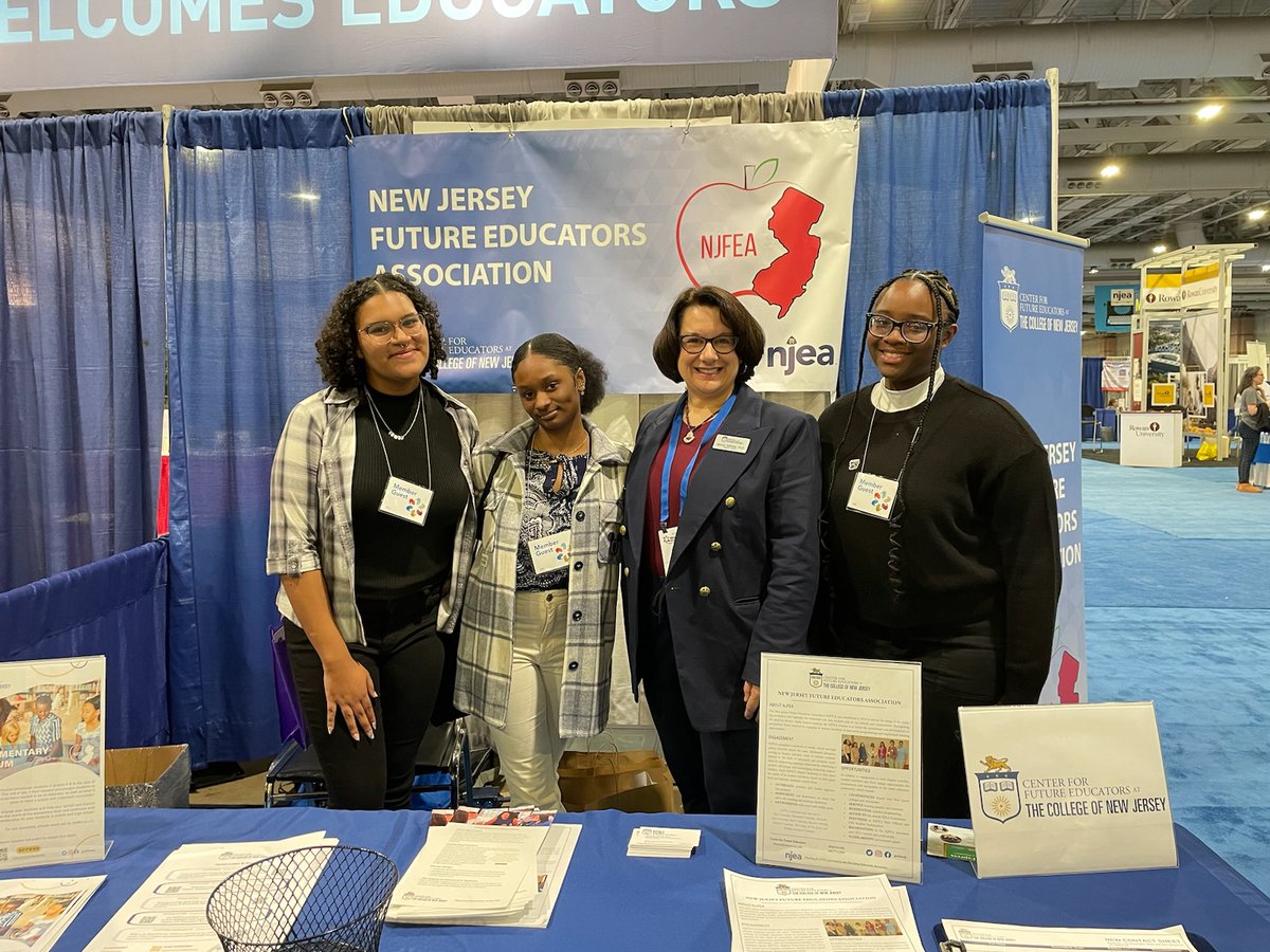 Center for Future Educators tweet media