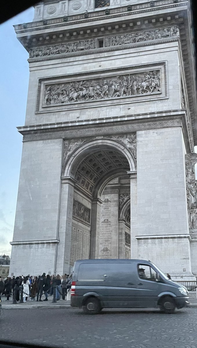 RAFSelsey's tweet photo. More pics from #Paris lunch in November 23. https://t.co/mm3TY8lvoO