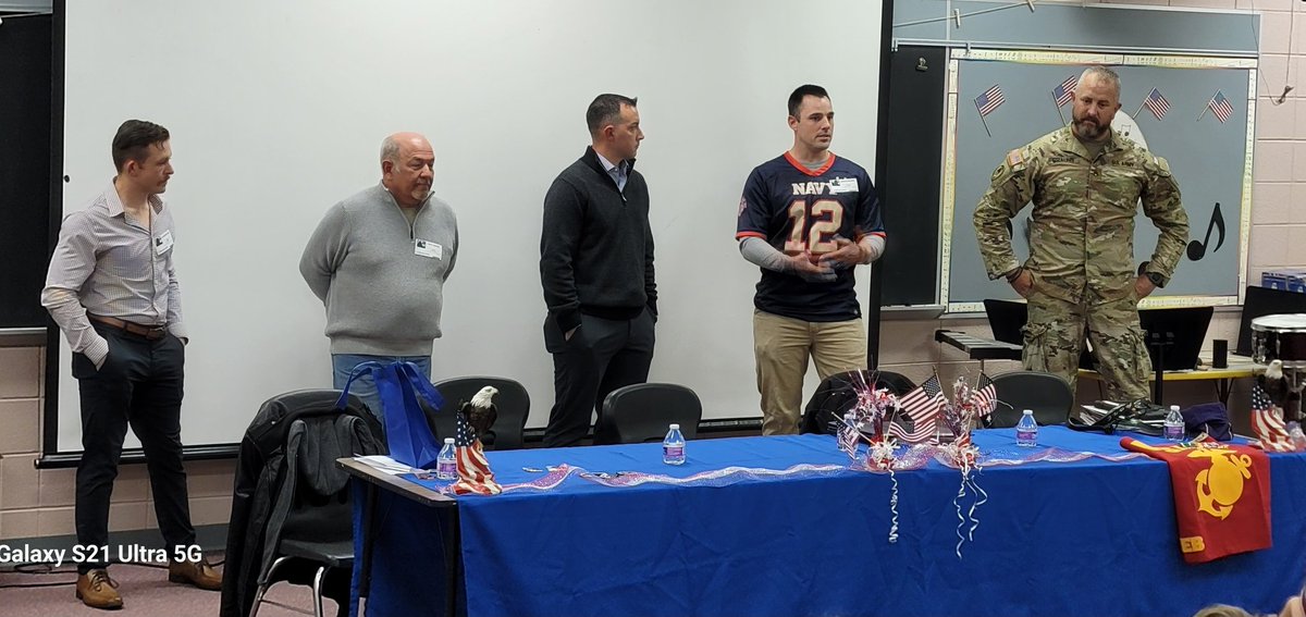 The 5th graders took part in a Q&amp;A panel with military veterans from the Bushy Park community today. A huge thanks to the presenters and  all who have served.