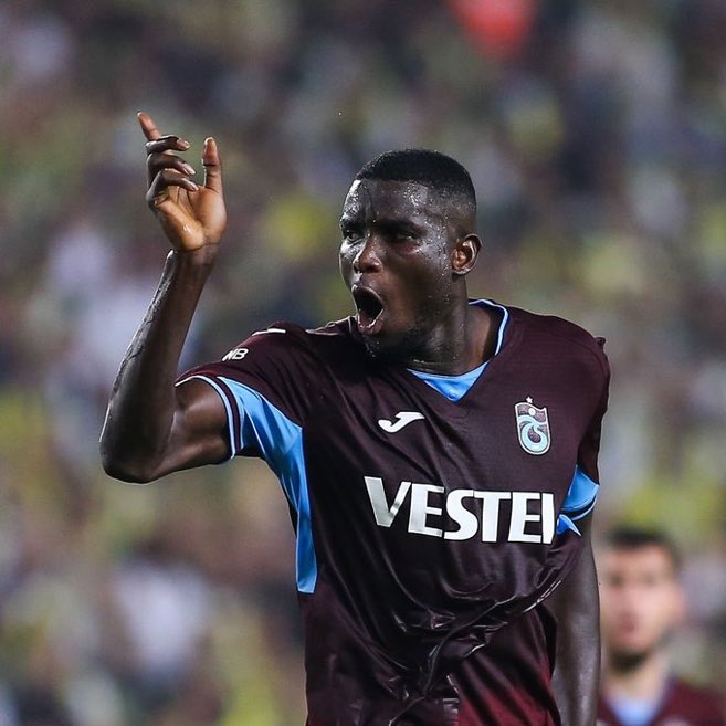 footballcritix's tweet photo. Paul Onuachu'nun attığı golü telif nedeniyle yayınlayamıyoruz, o yüzden şöyle anlatacağız. Spiker top ağlara gitmeden önce ilk olarak "goool" demek yerine "oooooo" dedi. https://t.co/X2Fo1itVOv
