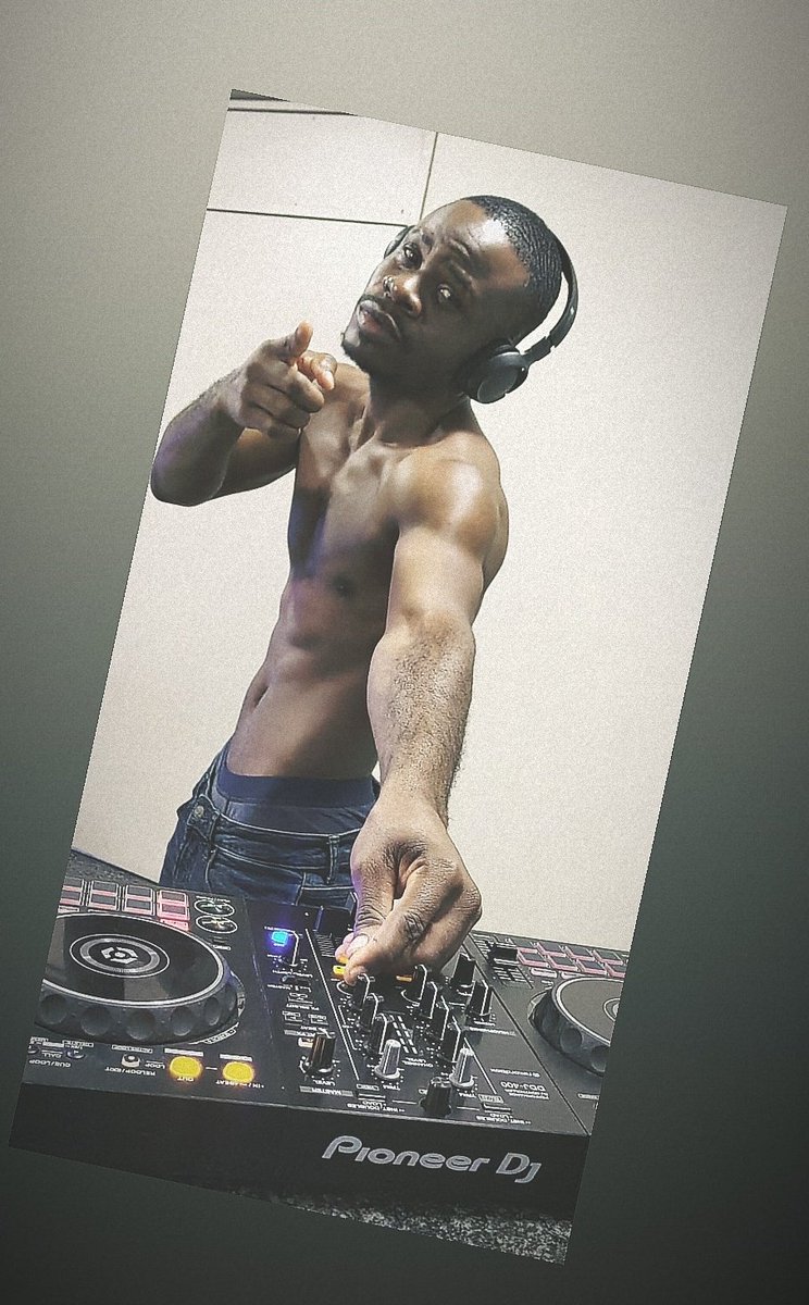mbuzeni_'s tweet photo. I'll drop booking details SOON ππ€πΏπΊ
#dj #clubdj #breakbeat #breakbeatremixers #breakbeatmusic #breakbeatremix #djinglifestyle #djing #festival #nonstopcooldance #bardj #bar #djsofttiktok #viral #deephouselovers #deephousemusic #deephouse #master2023bytiktok #whatdodjsdo https://t.co/4FaKqcWGtH