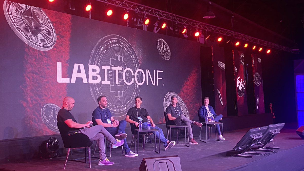BitsoArg's tweet image. 💥 @julian_colombo en #LABITCONF 💥
