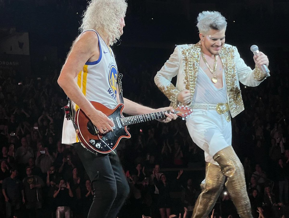 Ladymaserati8's tweet photo. https://t.co/onol3PFOqu AWESOME CONCERT… and I got the best souvenir EVER #rogersdrumstick #rogertaylor #brianmay #adamlambert #queenconcert
 @adamlambert 😂🤩🥰💖 https://t.co/qi525LQ6Zx