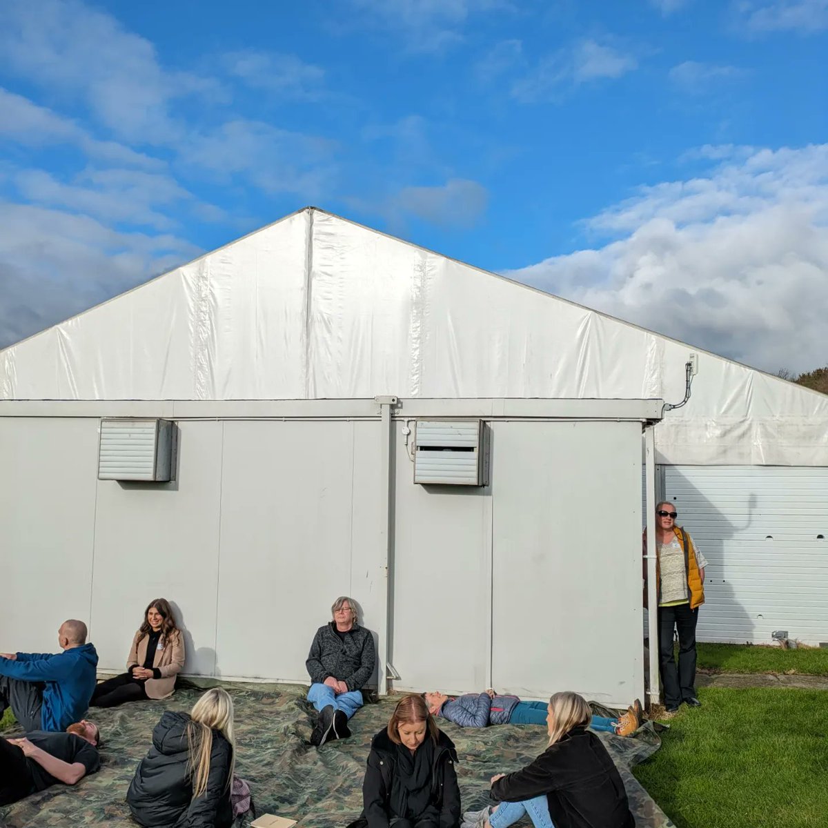 Emily Whiteley tweet media