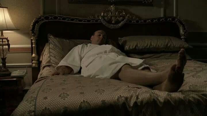 SopranosWorld's tweet photo. When it starts getting dark at 5pm I spend my whole weekend like this: https://t.co/uFXmk8PvyB