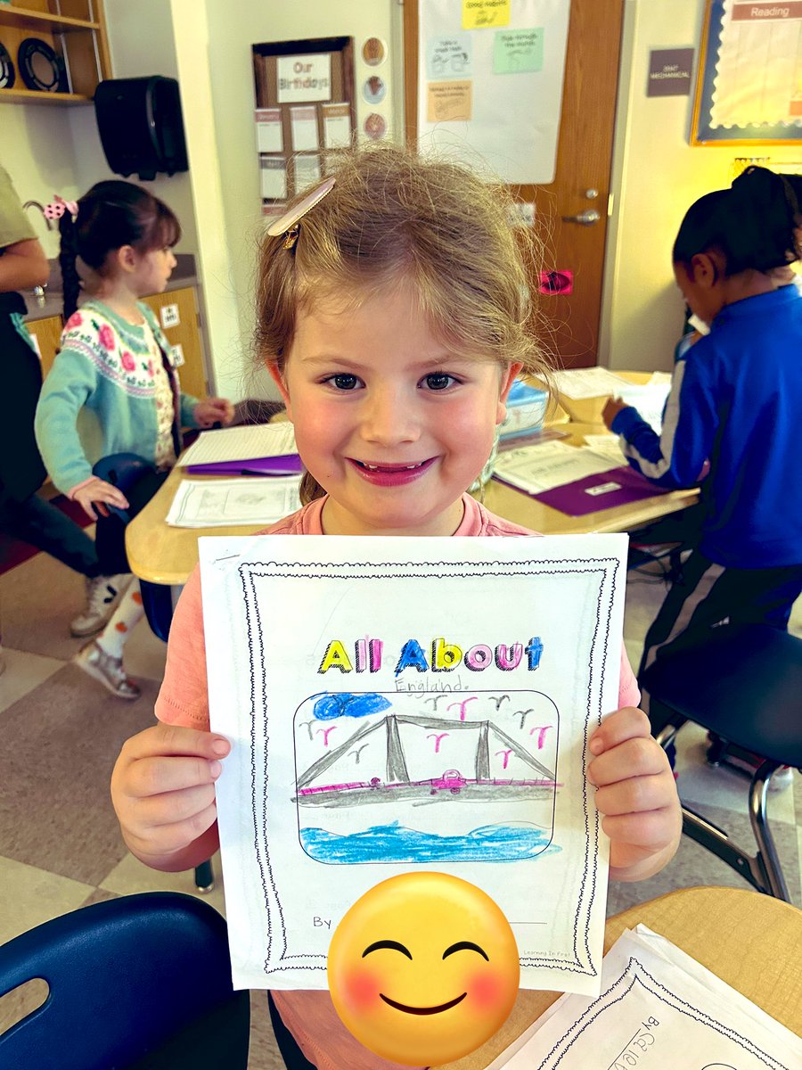 MadlemCorrie's tweet photo. 🎉📚 First-grade non-fiction writing is pure magic! These little owls aren't just sharing facts, they're mastering text features like champs—captivating headings, glossary, and eye-catching illustrations. #TextFeaturesRock #1stGradeAuthors @APS_VHE @TerryHarness @msbringslid https://t.co/hnvMrDzSye