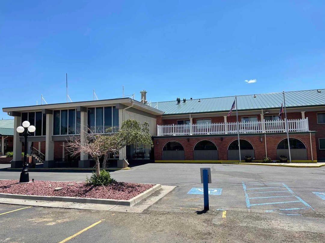 Today, we are flashing back to this beautiful exterior renovation in Casper, WY!

Scroll to see the evolution of this best Western porte cochere. 😎

@bestwestern

#hospitality #hotels #traveltrends #hoteldesign #hoteliers #travelnews #hotelsandmotels #vacation #bestwestern