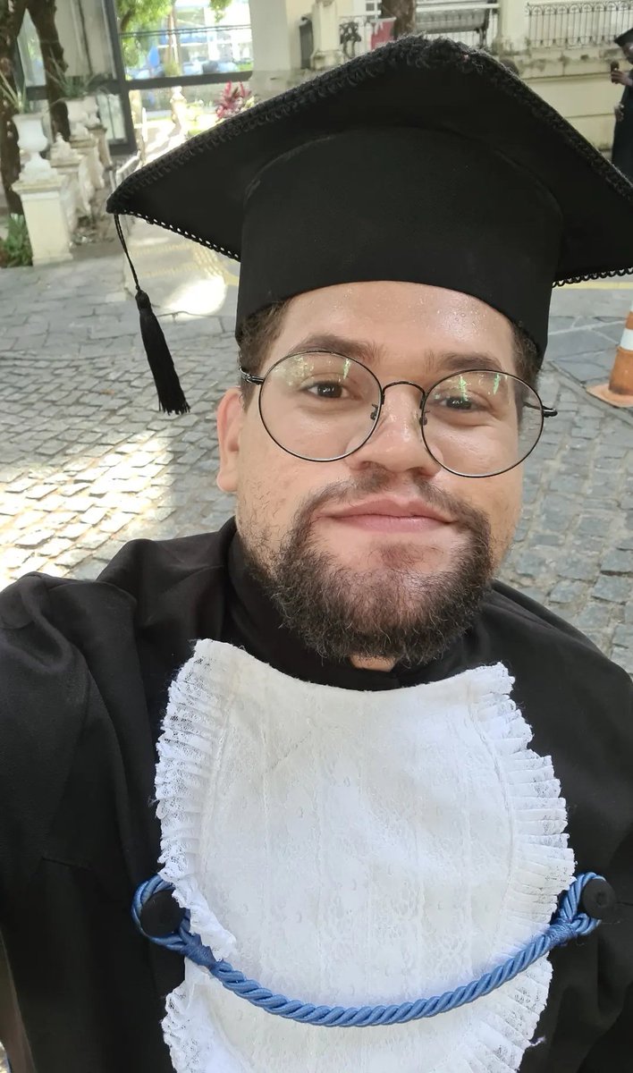 whendelstudy's tweet photo. Tá chegando 😁🎓
#engenhariabiomedica
#graduação https://t.co/dIJ8U5FICb