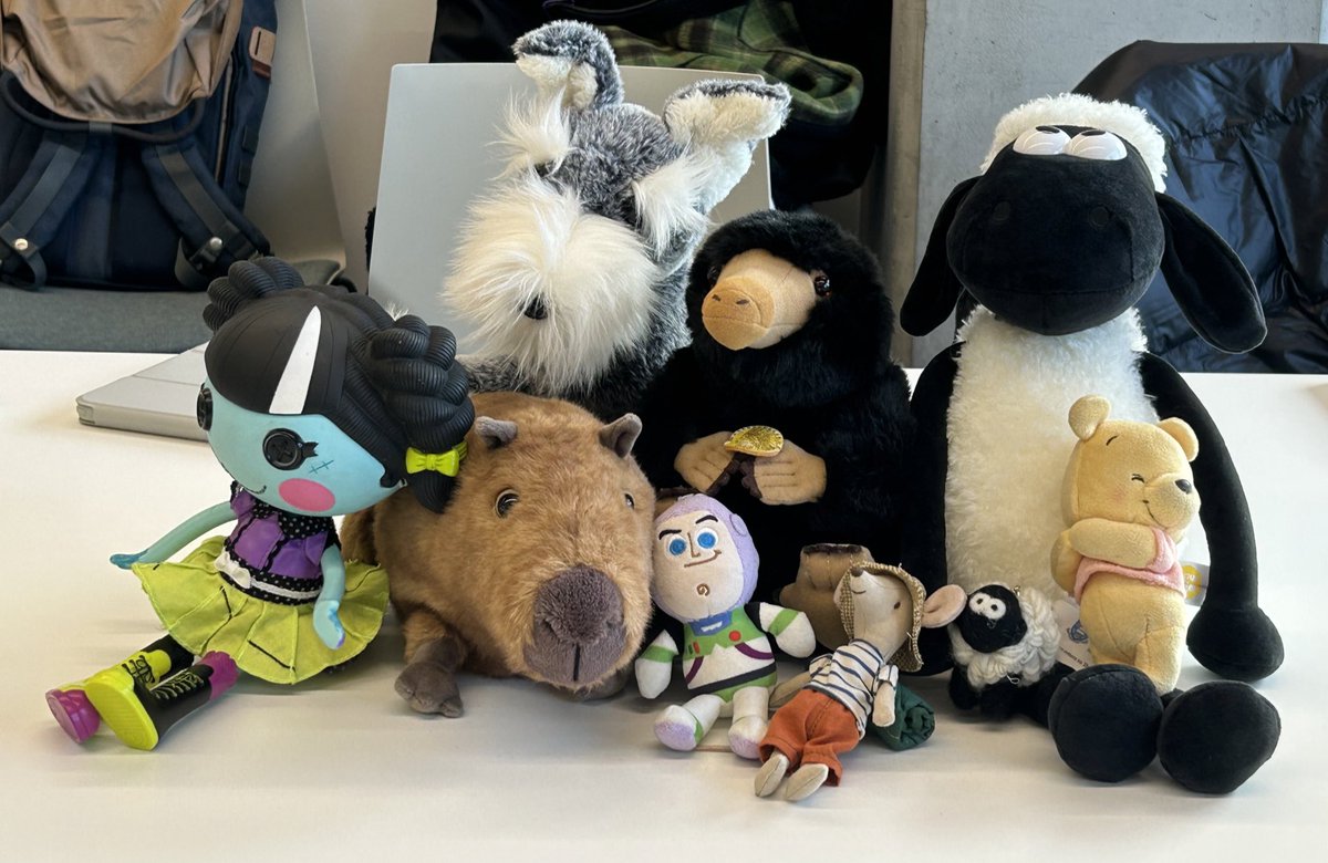 _FionaScott's tweet photo. It’s been a busy week on the MA DLCE. On Tuesday, we analysed toys as texts in our seminar, inspired by our favourite @toys_r_texts #digitalliteracies #earlychildhood https://t.co/yb3PTZi38U