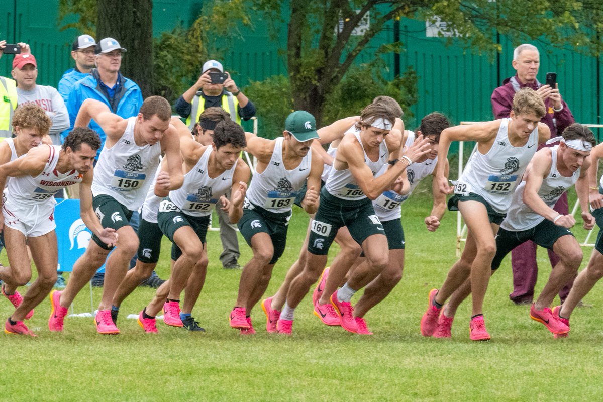 The men raced to a fifth-place finish at the NCAA Great Lakes Regional Friday

#GoGreen