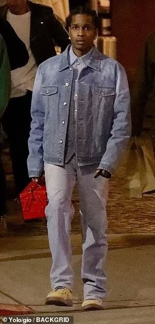 awgecentral's tweet photo. Rihanna &amp; A$AP Rocky Out Last Night With Friends 
📸 @DailyMailCeleb https://t.co/GVV6mh1YQA
