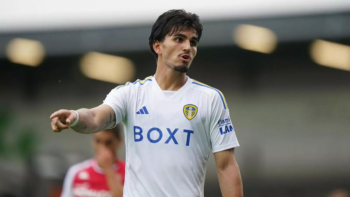 LUFC_Daily13's tweet photo. Struijk out for the game against Plymouth tomorrow. Who would you start instead?  #LUFC https://t.co/F00LZdBWyu