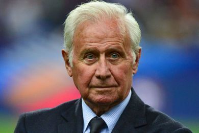 Michel Hidalgo : “Il y en a marre du collectif : le foot est aujourd’hui trop complexe. On tue la poésie ! Que deviennent l’imagination, l’instinct, le flair, l’intuition ? Certains entraîneurs parlent chiffres, statistiques, pourcentages. Des techniciens de bazar !”