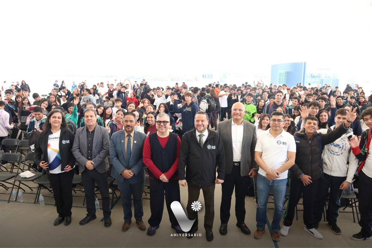 Visita del CONALEP 1 Y CONALEP 3 a la Universidad Tecnológica Metropolitana de Aguascalientes, Alta Tecnología. 
#WeAreQuarks