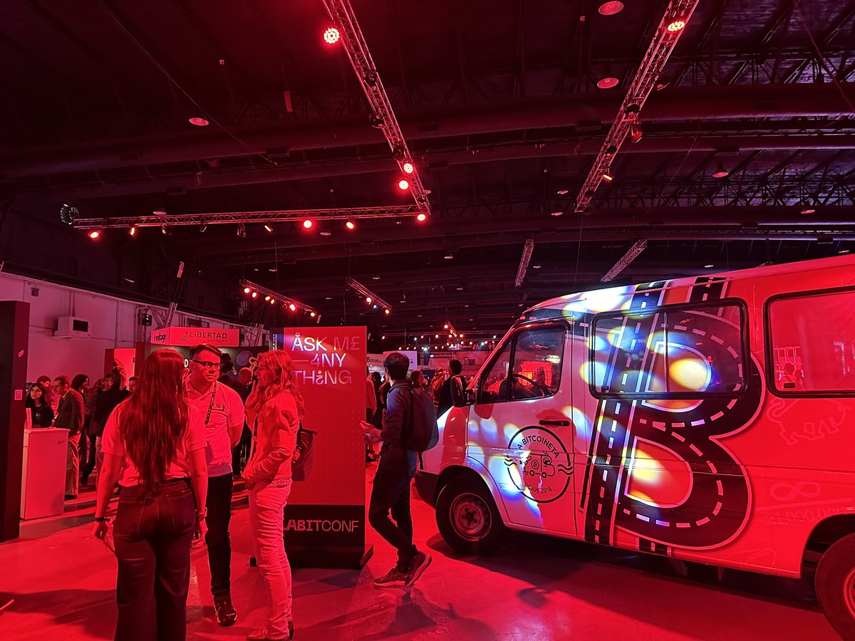 hfangca's tweet image. Great to be here feeling the vibe #Bitcoin in Argentina

#LABITCONF @RodolfoBits @labitconf