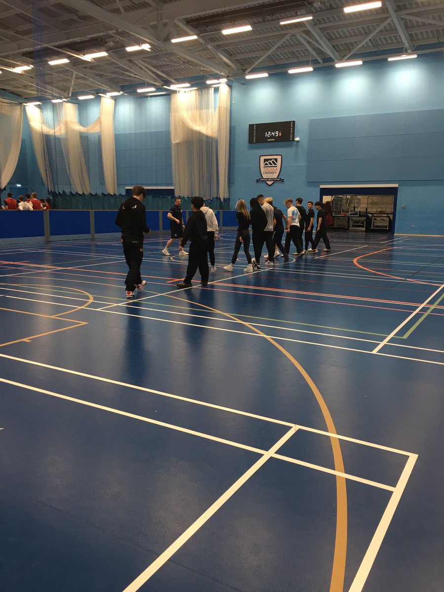 AlexSCL_UoD's tweet photo. Was great to have both @MoultonCollege and @BSDCofficial on campus @DerbyUni yesterday for Sports taster days 🏋️🏅

Students took part in several taster sessions delivered by @DerbyUniSportEx covering performance analysis, coaching and strength and conditioning 

#DerbyOutreach https://t.co/zAEHHnKASu