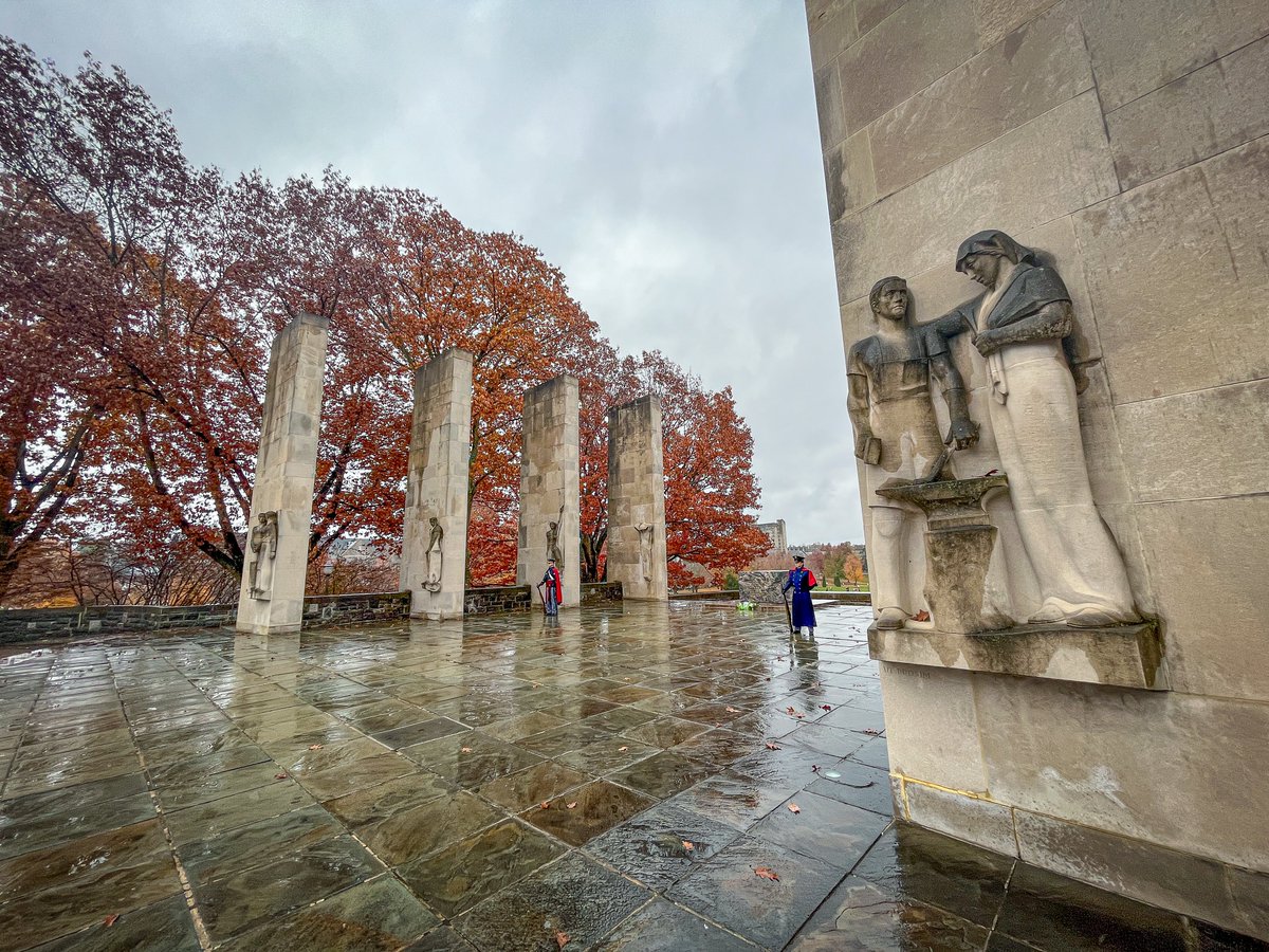 VTCorpsofCadets's tweet photo. For our veterans on this day, and every day - we thank you.

@StudentsAtVT @virginia_tech https://t.co/2uhOufeCnz