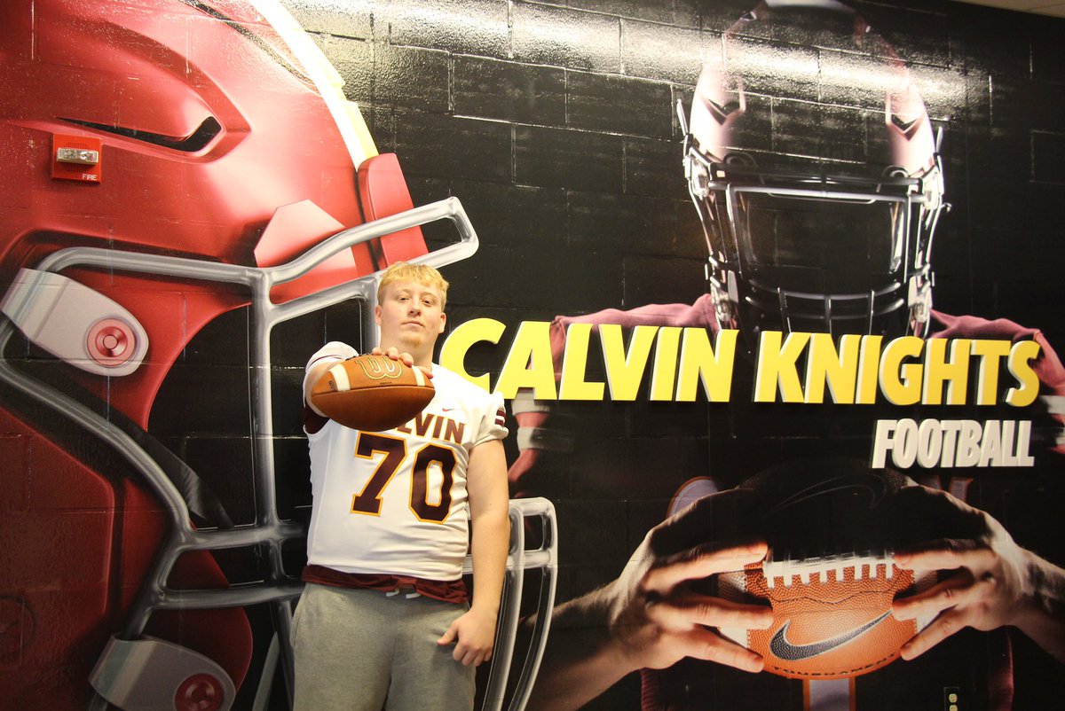 BraydenStein74's tweet image. Huge thanks for an amazing visit at @CalvinKnights. I had a great time and appreciate @CalvinKnightsFB and @CoachMSteph for the invite!! Go knights! 
@CoachTrentFigg @CoachBenDixon @Coach_Ik3 @CoachMSteph
