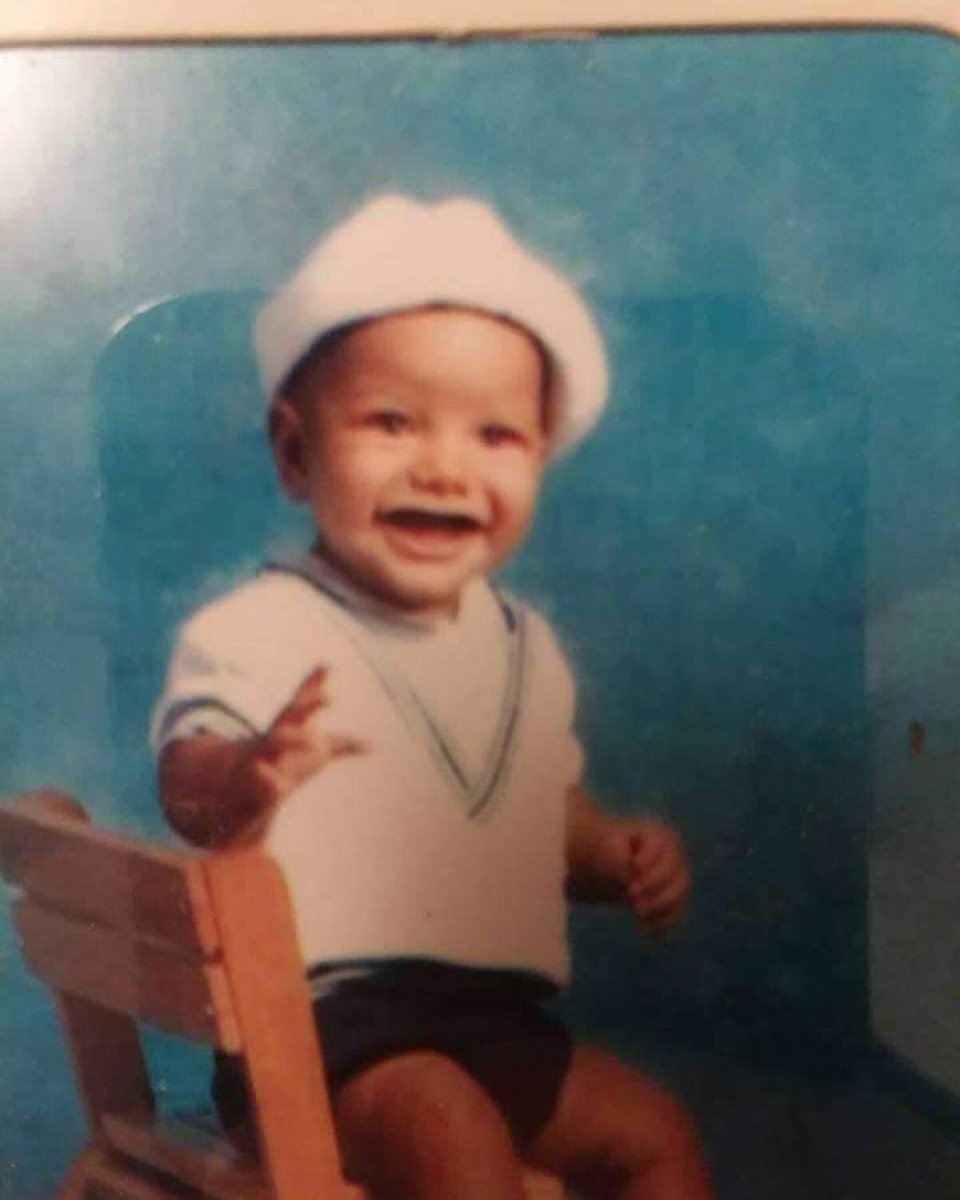 KaneBrownFamily's tweet photo. Smiling big since day one 😂❤️ @kanebrown

#throwback #kanebrownfamily #tb #KBFamily https://t.co/Hqlm7AupAZ