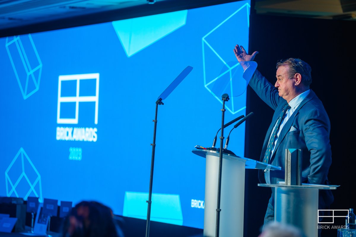 Ts_and_Bs's tweet image. Court Assistant @KeithAldis introducing the 2023 Brick Awards - the 'Oscars' of the Brick industry.  And what a night it was!  See the winners here: brick.org.uk/brick-awards/2…