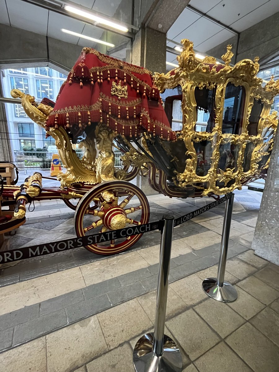 OldEnglandTours's tweet photo. Last week I was fortunate to be invited for tea with the Lady Mayoress in Mansion House. Today on tour we came across the Lord Mayors coach all ready for the big day tomorrow. https://t.co/3Dv2eRnKgZ